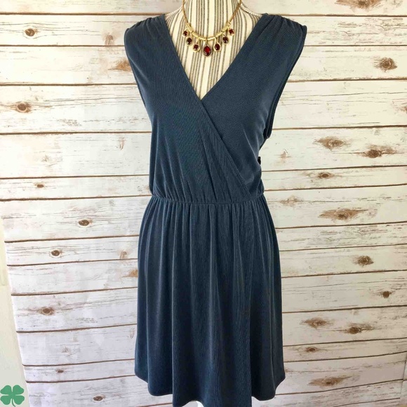 NWT BCBGeneration Shirred Surplice Dress Size M - Picture 2 of 10